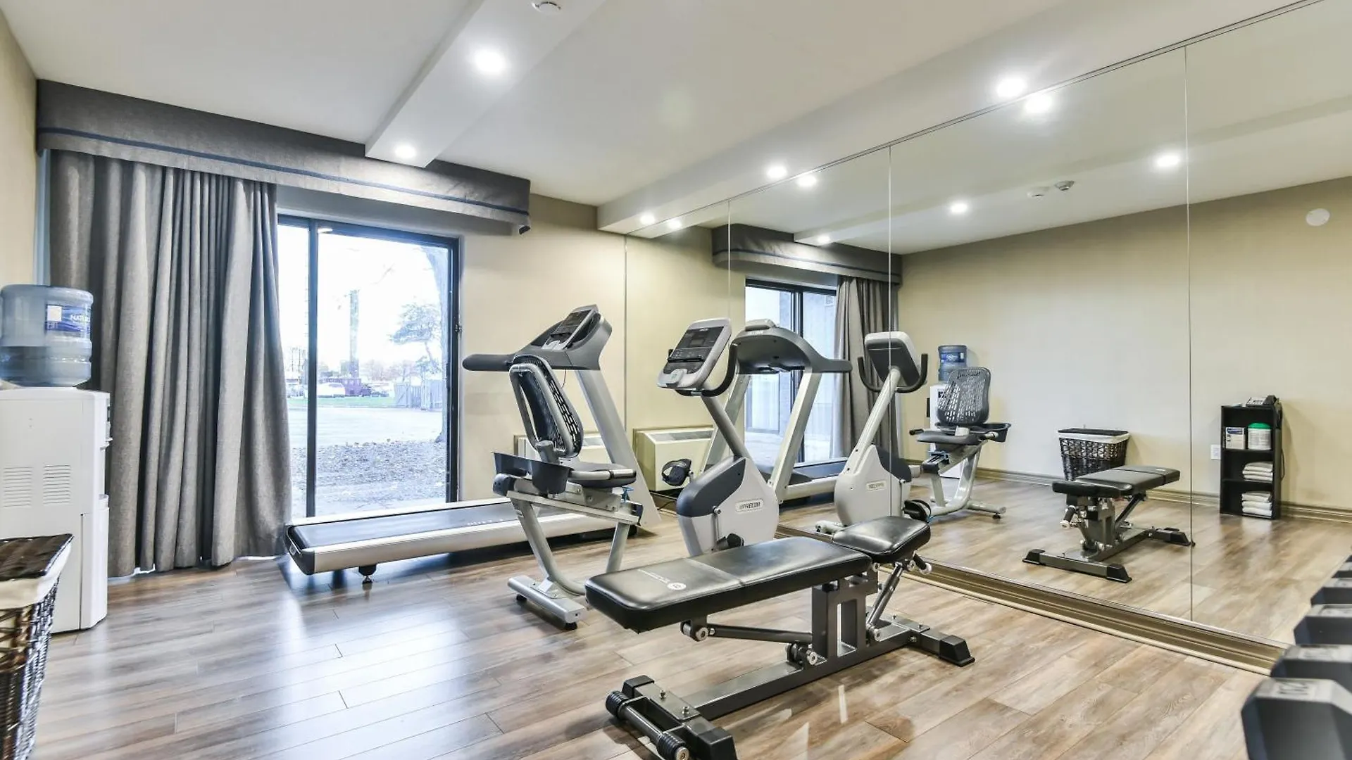 Comfort Inn Montreal Aeroport Pointe-Claire