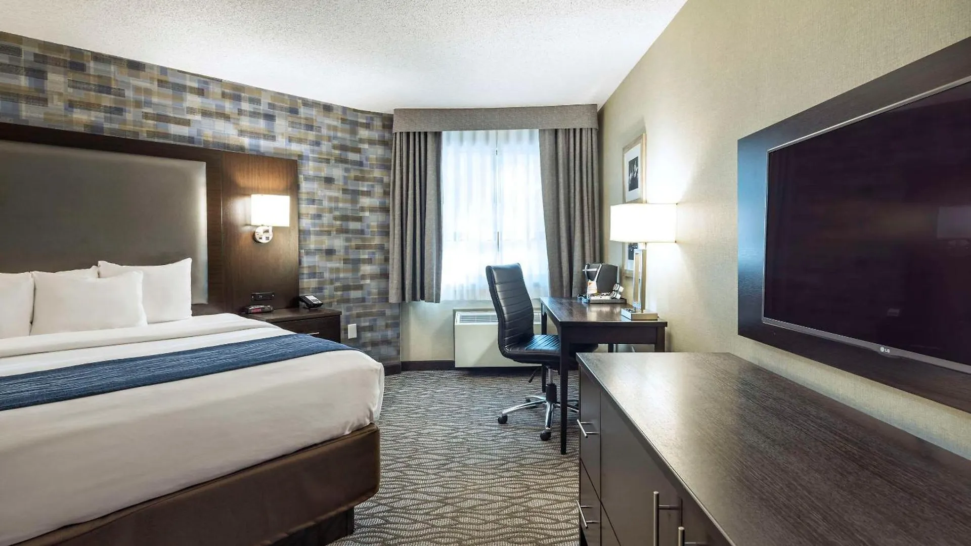 Comfort Inn Montreal Aeroport Pointe-Claire Canada